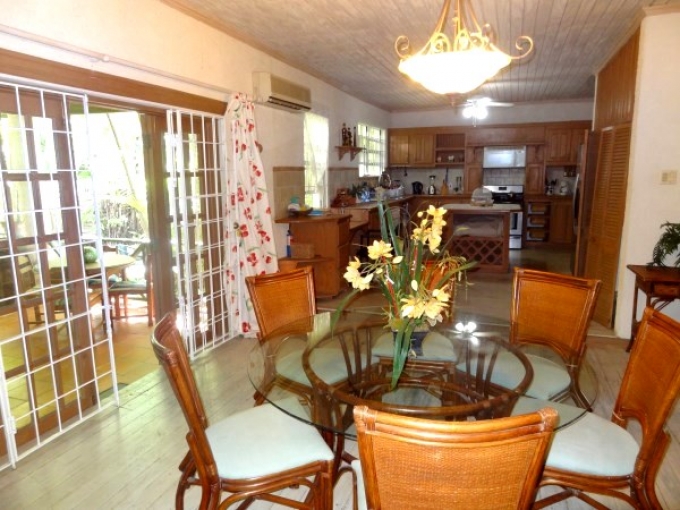 Living Area16